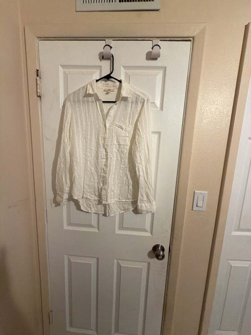 Como Vintage White Striped Long Sleeve Button-Up Shirt
